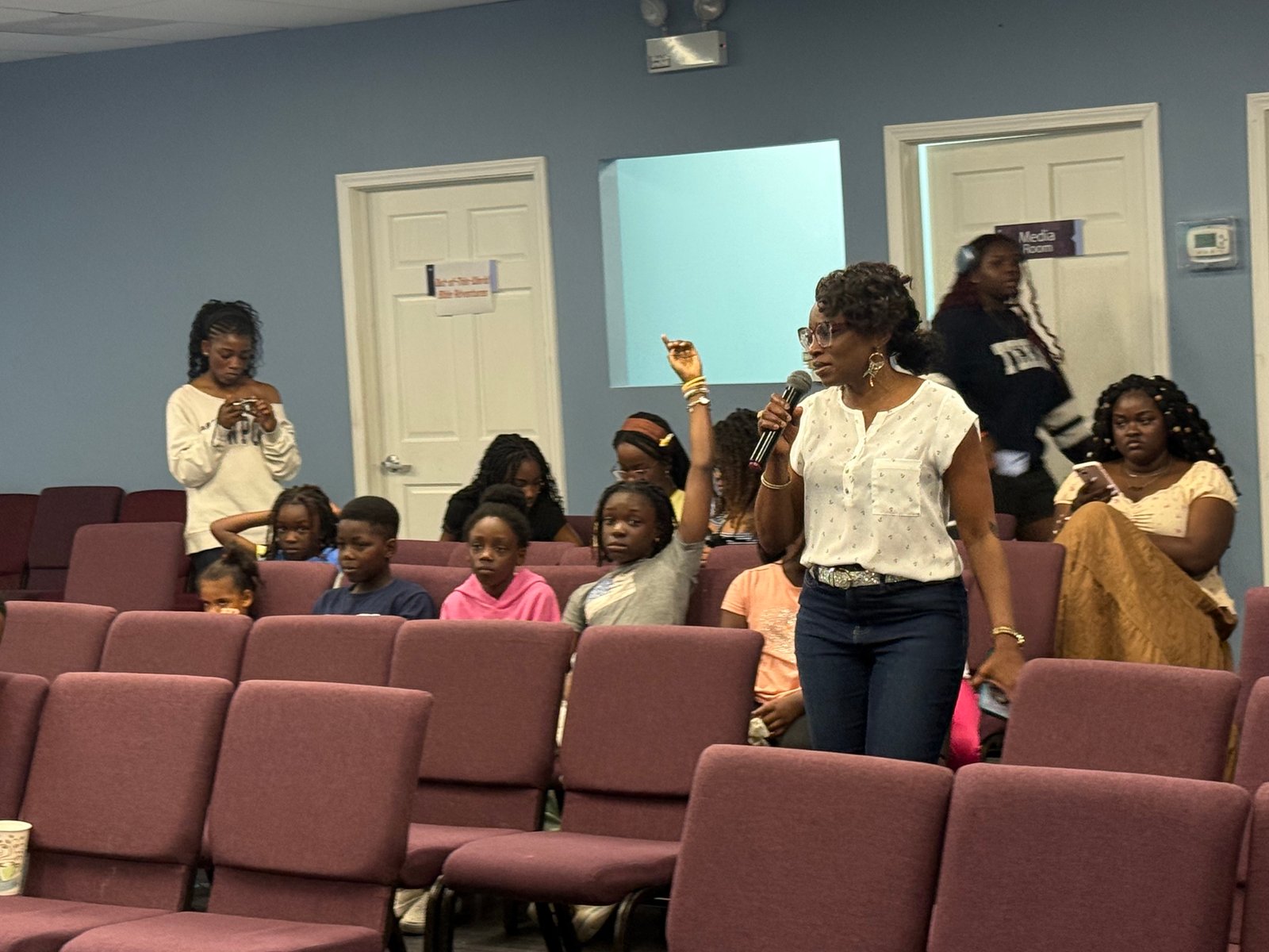 Better Health with DrBeeH community health session